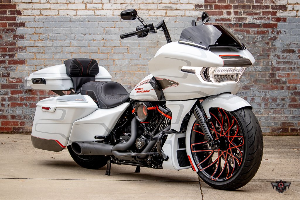 2024 HARLEY DAVIDSON ROAD GLIDE CUSTOM HOTROD BAGGER - LEVEL 2